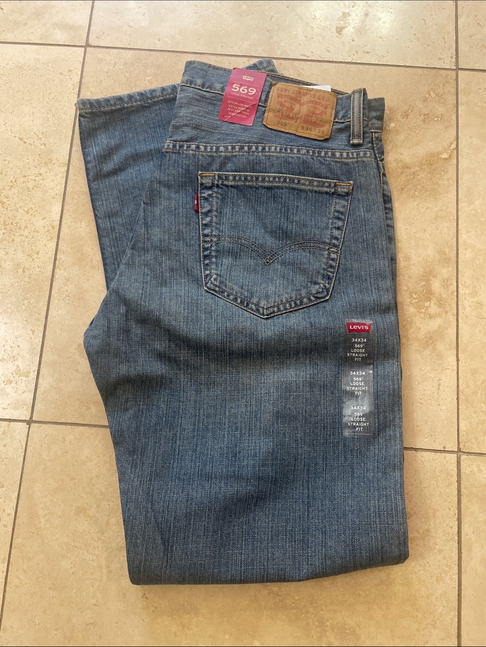 Levi's Men's Medium Blue Loose Straight Jeans